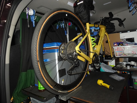 タイヤ組んで終了です