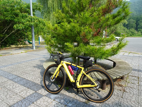 途中のポケットパークで小休止