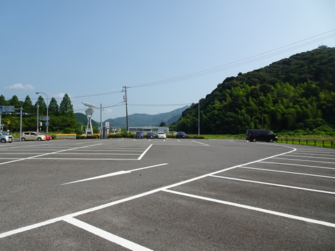 道の駅おふくの朝の駐車場早いので少な目
