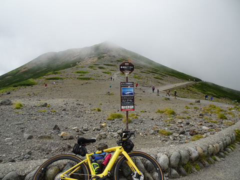 最高地点の2,716Mです