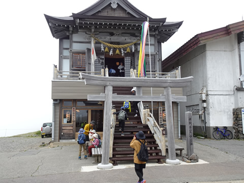 乗鞍本宮中の宮です