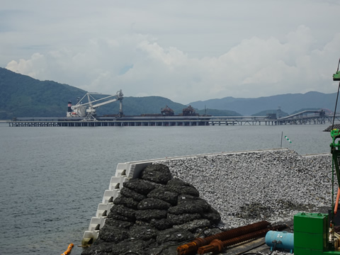 この前完成した県営の突き出し埠頭