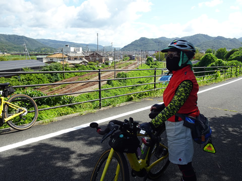 山陽本線の和気駅過ぎた所の陸橋