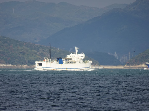 スオーナダフェリーが入港してます