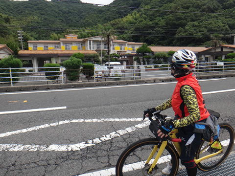 白鳩学園前