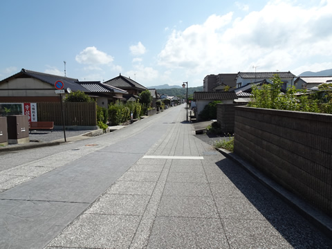 勅使街道