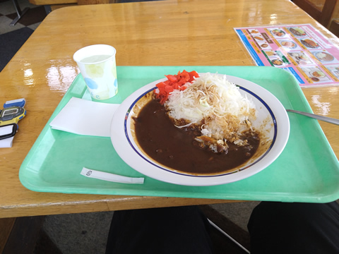 昼食の金沢カレーです