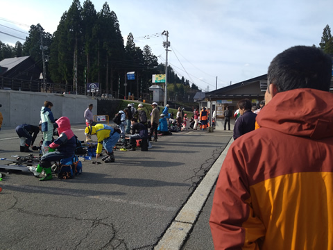 リフト券買いの行列