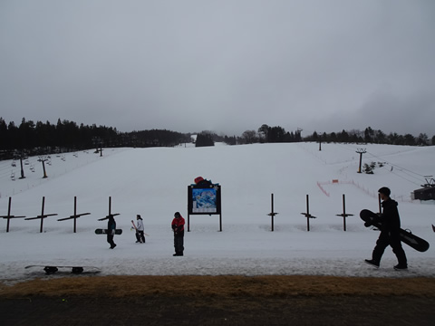 連休最終日は人は少な目