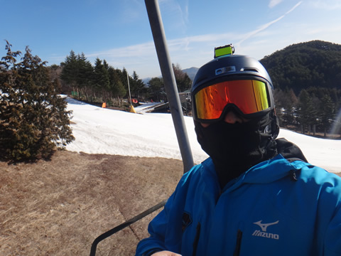 立山トップのリフトからゲレンデを